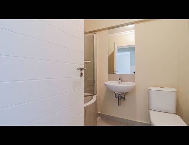 2 BEDROOM APARTMENT FOR SALE IN UMHLANGA RIDGE